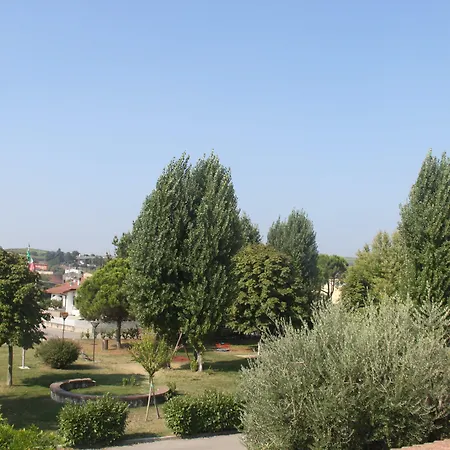 La Dolce Vita 4*